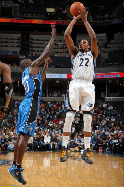 他第一次因 他第一次因